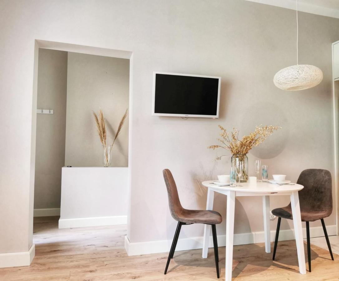 Tolstoi Scandinavian 1 Bedroom Apartment + Free Parking Tartu Dış mekan fotoğraf